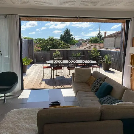 Maison Avec Piscine A 10 Min Du Centre De Bordeaux Villa Begles